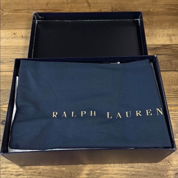 Ralph Lauren Purple Label Celia patent leather pump- Black NEW $750 - Picture 13 of 16